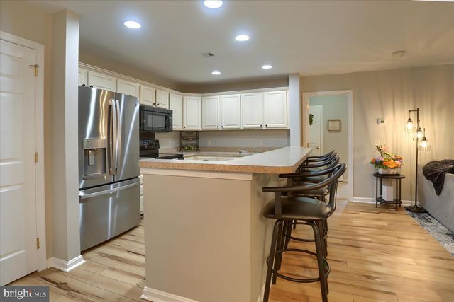 2398 MILL RD, Mechanicsburg, PA 17055