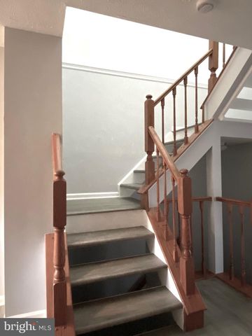 12421 WALNUT COVE CIR, Germantown, MD 20874