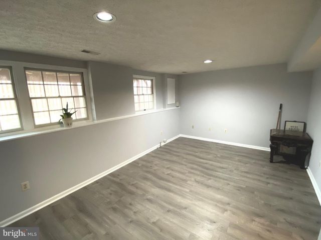 12421 WALNUT COVE CIR, Germantown, MD 20874