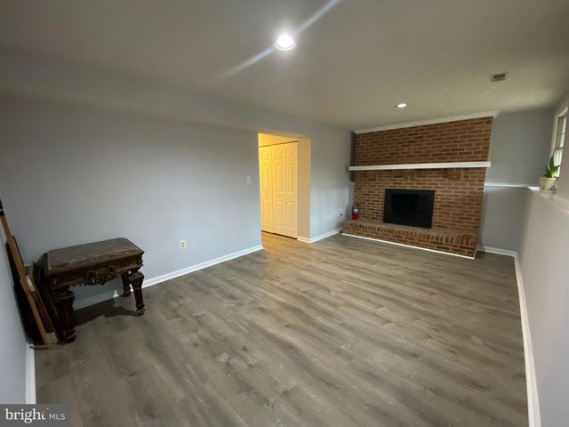 12421 WALNUT COVE CIR, Germantown, MD 20874