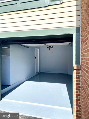 12421 WALNUT COVE CIR, Germantown, MD 20874