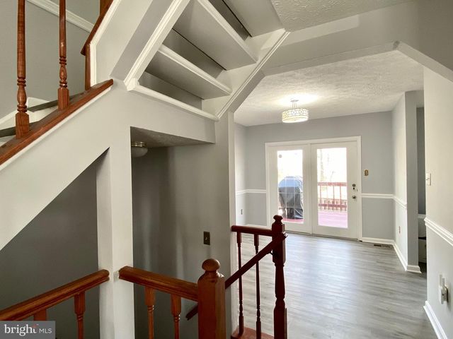 12421 WALNUT COVE CIR, Germantown, MD 20874