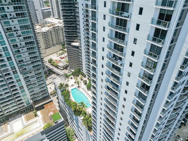 1060 Brickell Ave 3209, Miami, FL 33131