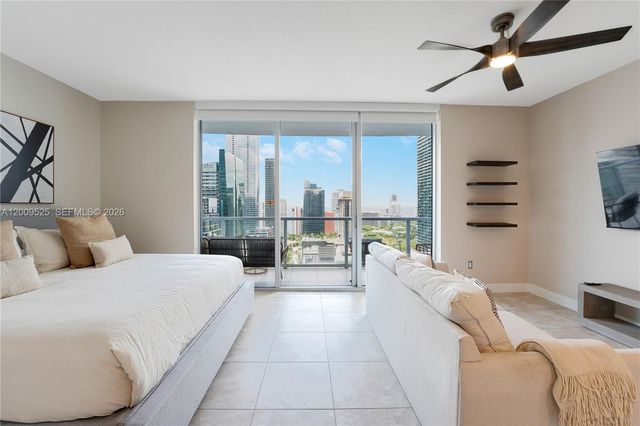 1060 Brickell Ave 3209, Miami, FL 33131