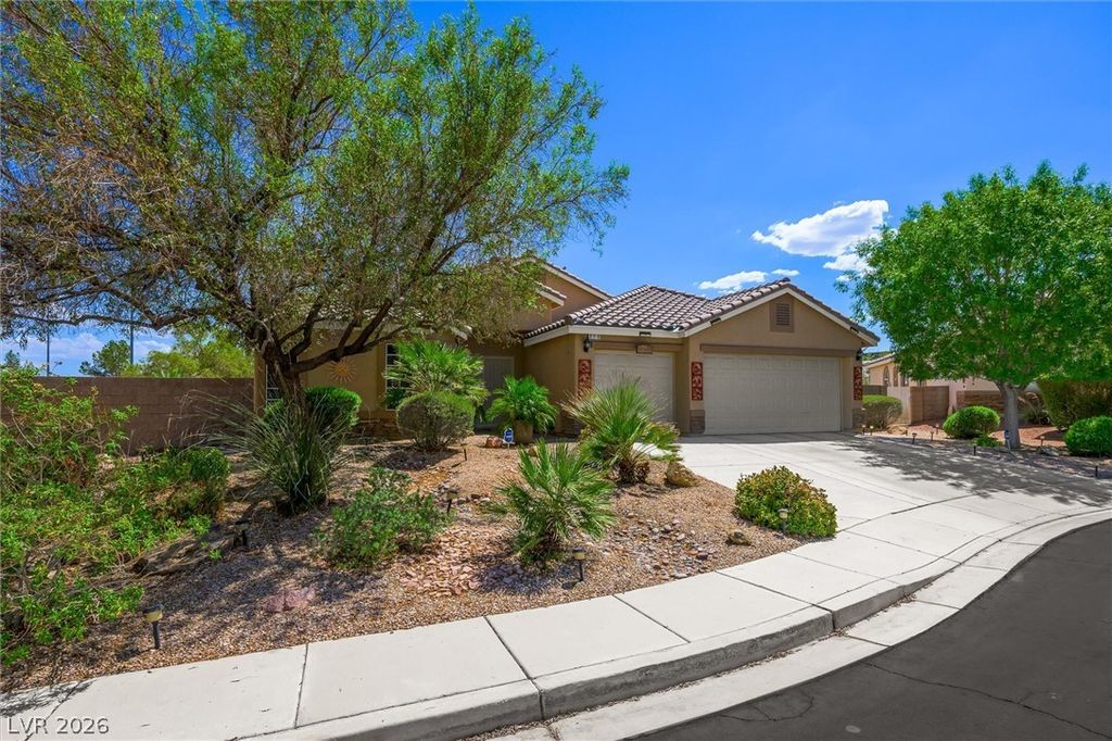 213 Whitetail Archery Avenue, North Las Vegas, NV 89084 — exterior