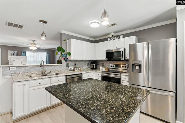 126 Red Pine Dr, Lexington, SC 29073