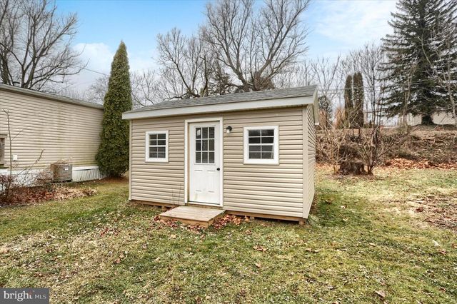 829 PINTAIL DR, Newport, PA 17074