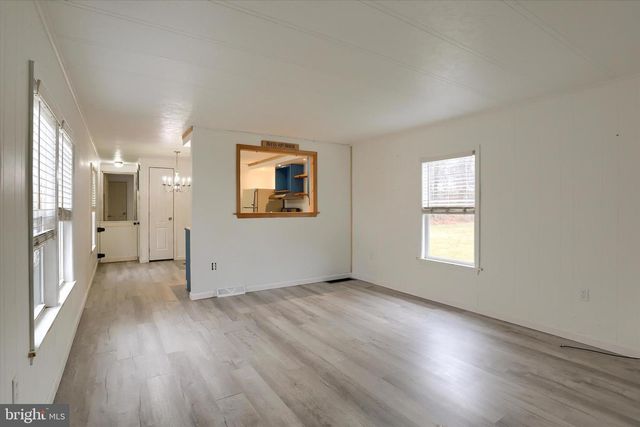 829 PINTAIL DR, Newport, PA 17074