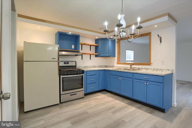 829 PINTAIL DR, Newport, PA 17074