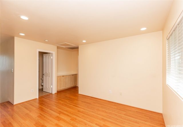 91-1040 Kekaiholo Street, Ewa Beach, HI 96706