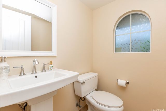 91-1040 Kekaiholo Street, Ewa Beach, HI 96706