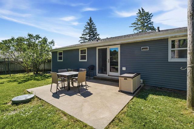 2828 ACORN ROAD, Neenah, WI 54956