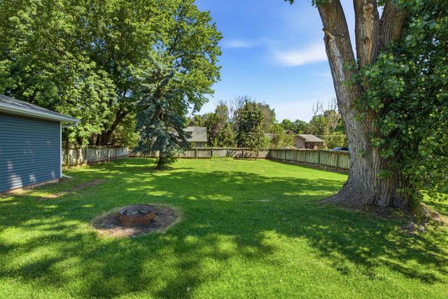 2828 ACORN ROAD, Neenah, WI 54956