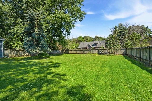 2828 ACORN ROAD, Neenah, WI 54956