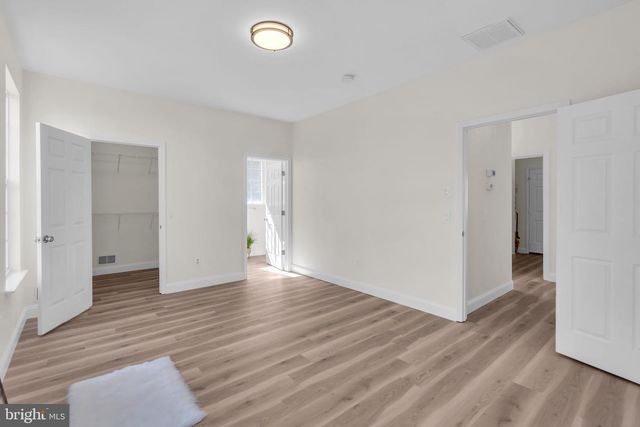 4 QUAIL RD, Barnegat, NJ 08005