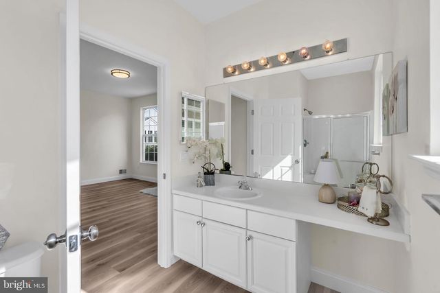 4 QUAIL RD, Barnegat, NJ 08005