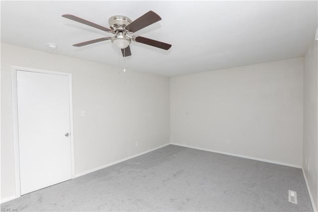 1232 Clydesdale LN, Virginia Beach, VA 23464