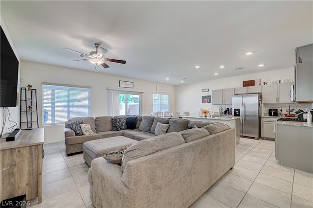 7617 Moore Creek Lane, North Las Vegas, NV 89084