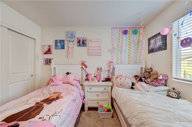 7617 Moore Creek Lane, North Las Vegas, NV 89084
