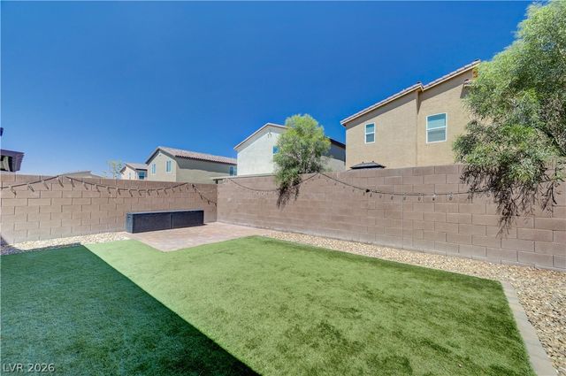 7617 Moore Creek Lane, North Las Vegas, NV 89084