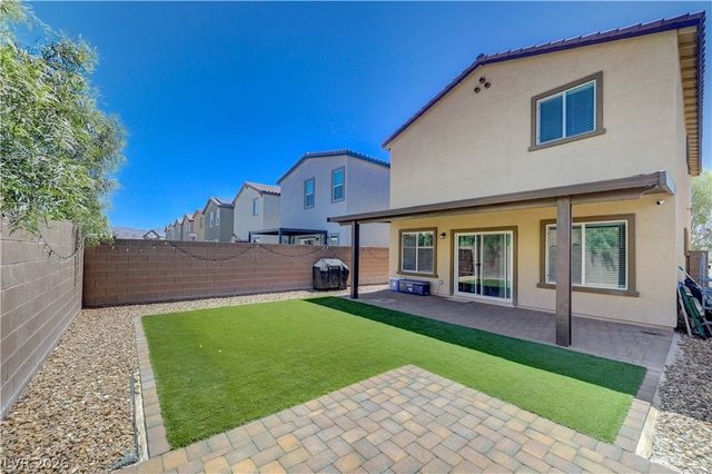 7617 Moore Creek Lane, North Las Vegas, NV 89084