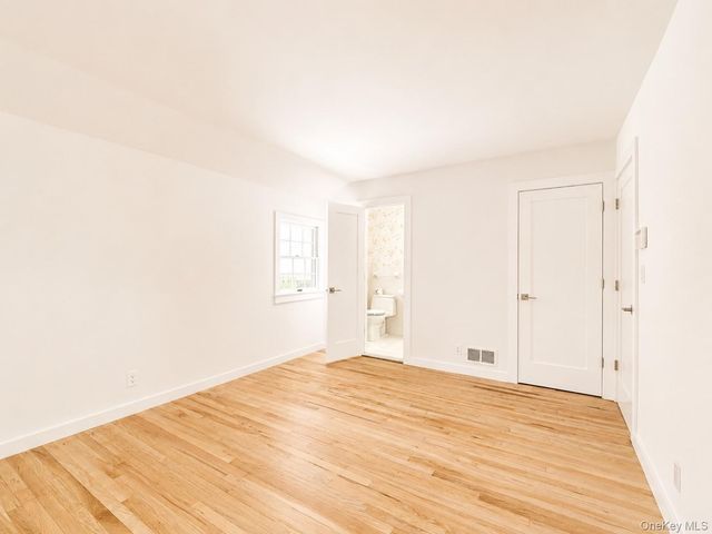20 Priscilla Lane, Port Chester, NY 10573