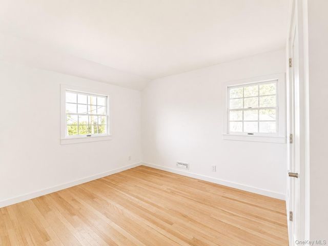 20 Priscilla Lane, Port Chester, NY 10573