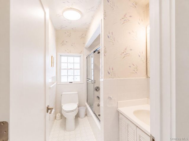 20 Priscilla Lane, Port Chester, NY 10573