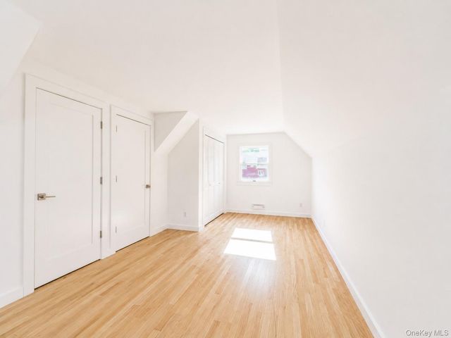 20 Priscilla Lane, Port Chester, NY 10573