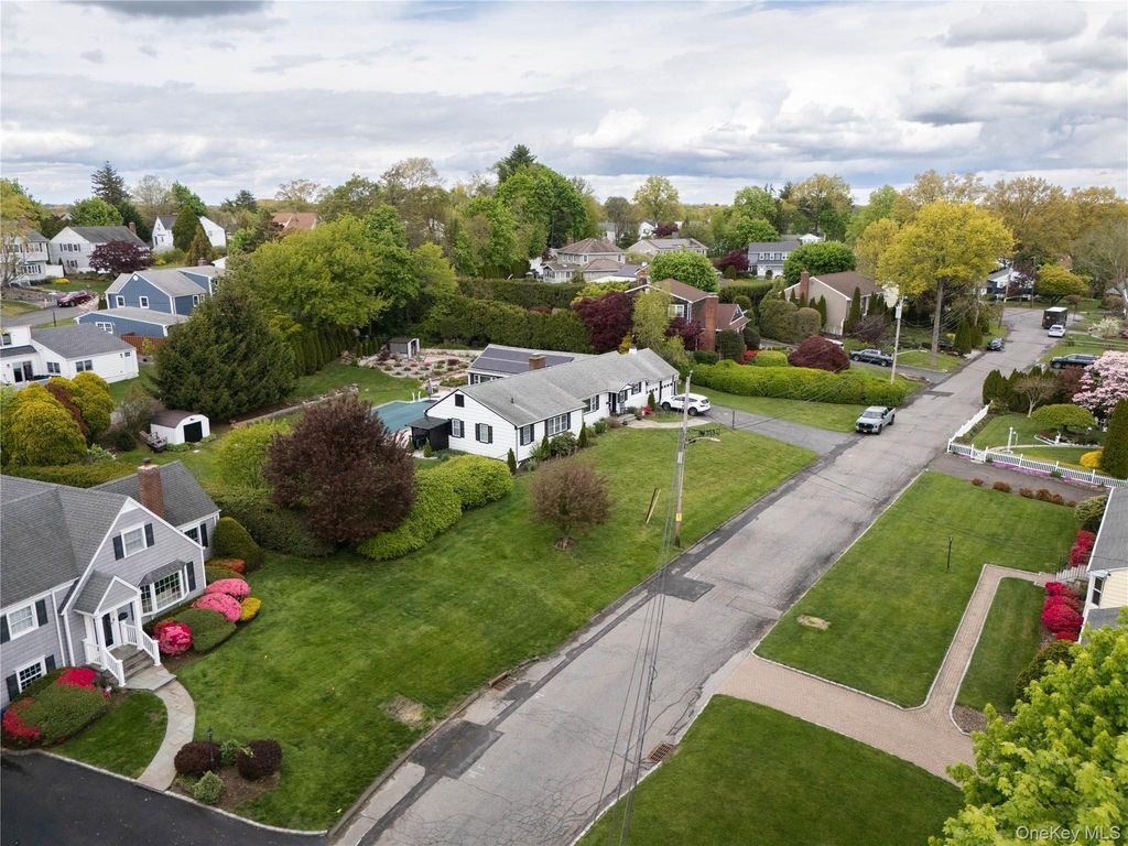 20 Priscilla Lane, Port Chester, NY 10573 — photo 2