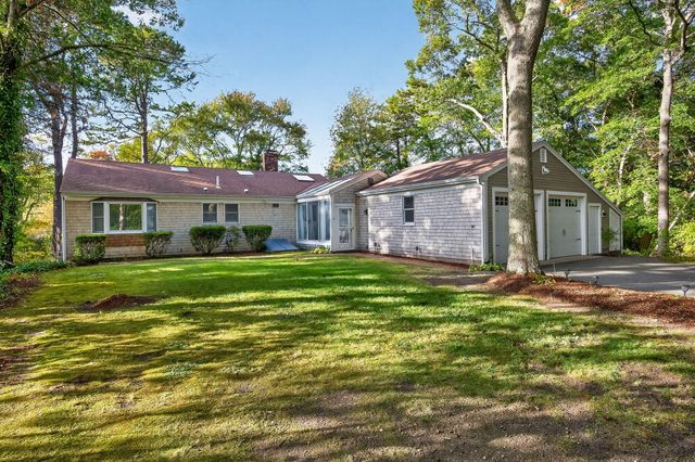 17 Cranberry Lane, East Falmouth, MA 02536
