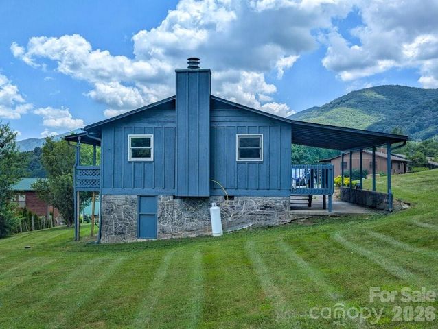 84 Stoney Ridge Loop, Maggie Valley, NC 28751