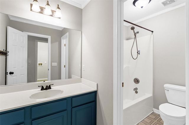 326 Twin Oaks Drive, Monroe, GA 30655