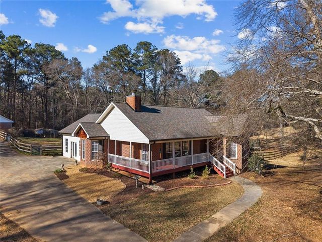 326 Twin Oaks Drive, Monroe, GA 30655