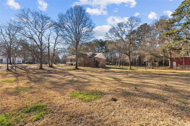 326 Twin Oaks Drive, Monroe, GA 30655