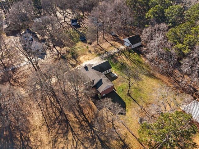 326 Twin Oaks Drive, Monroe, GA 30655