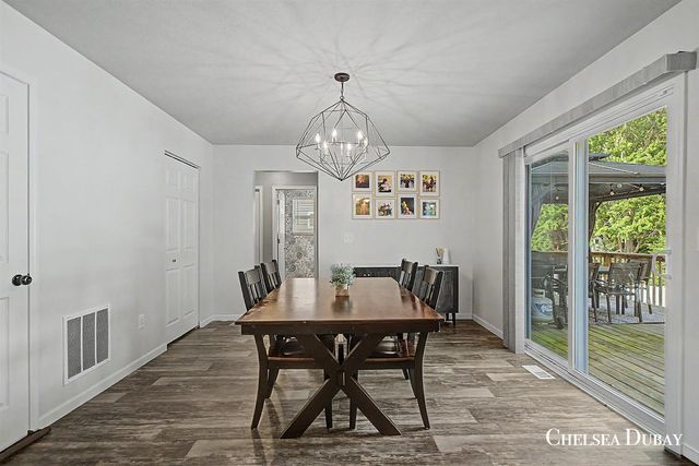 4887 Meadow Brown Drive, Hudsonville, MI 49426