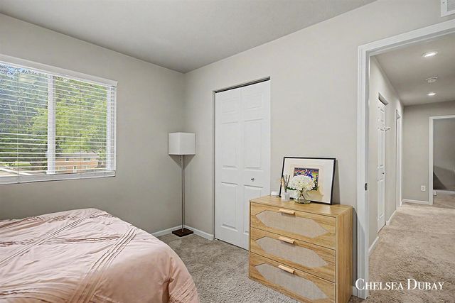 4887 Meadow Brown Drive, Hudsonville, MI 49426