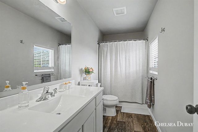 4887 Meadow Brown Drive, Hudsonville, MI 49426