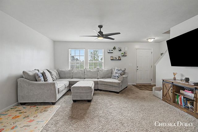 4887 Meadow Brown Drive, Hudsonville, MI 49426