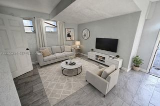 1132 NW 30th Ave C, Fort Lauderdale, FL 33311