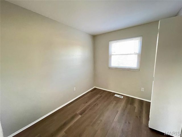 10149 Royal Drive, St Louis, MO 63136