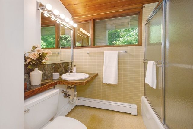 131 Nowell Farme Road, Carlisle, MA 01741