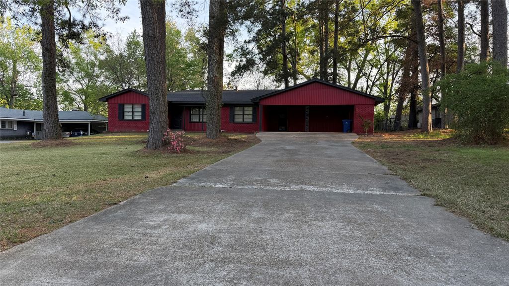 1825 S Brookwood Drive, Shreveport, LA 71118