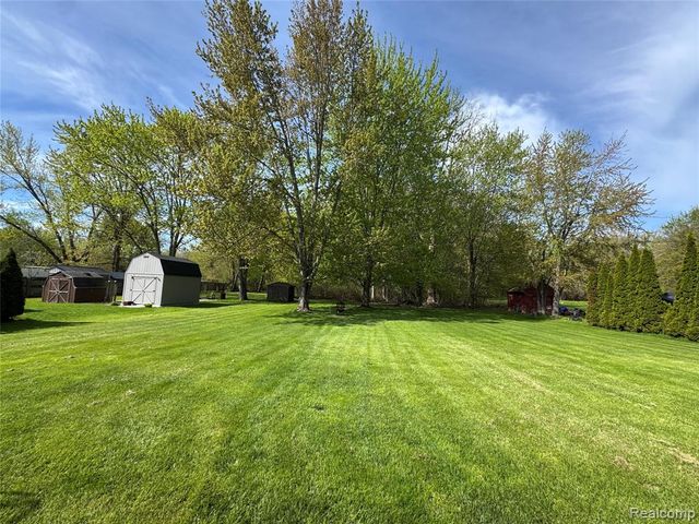 32520 Sutton Road, Chesterfield, MI 48047