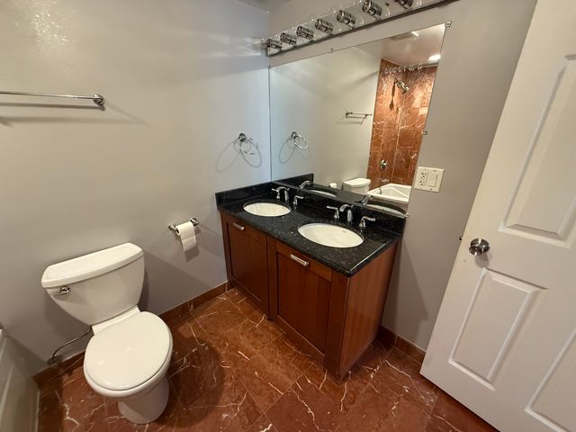 6954 N Greenview Avenue 511, Chicago, IL 60626