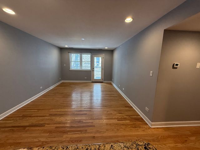 6954 N Greenview Avenue 511, Chicago, IL 60626