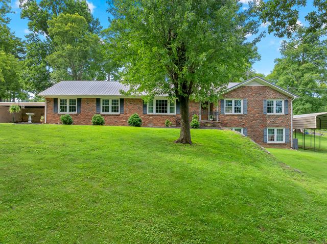 102 Jefferson Dr, Columbia, TN 38401