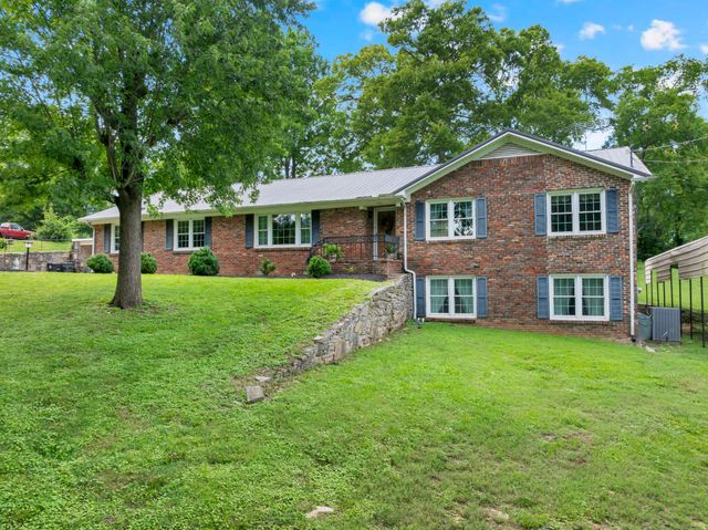 102 Jefferson Dr, Columbia, TN 38401