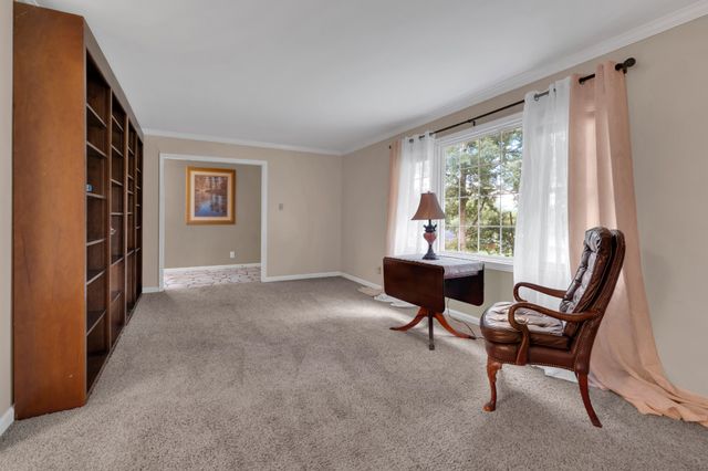 102 Jefferson Dr, Columbia, TN 38401